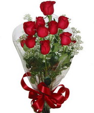 10 adet sevdiklerinize özel kırmızı gül çiçeklerden buket tanzimi